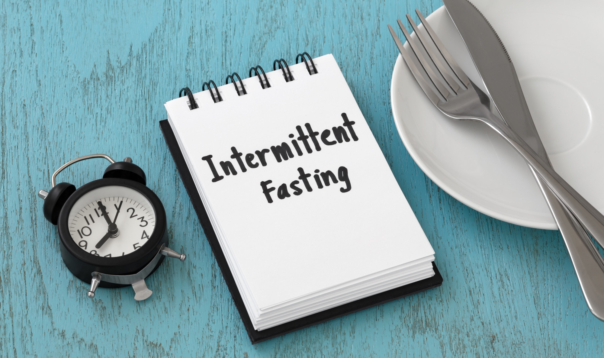 Intermittent fasting is an extremely effective way to control how much you eat, but how do you find success? Use these intermittent fasting tips!