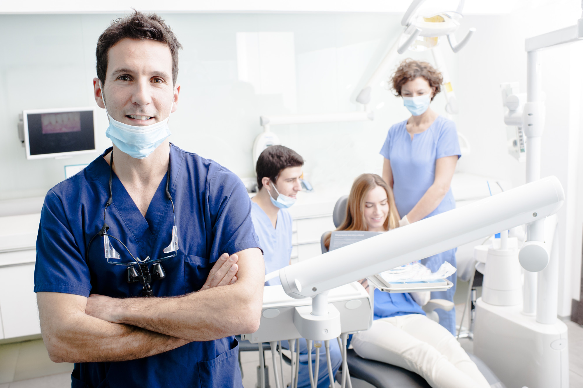 When choosing a dental office for your needs, you need to look for certain qualities in a dental team. Learn what they are here.