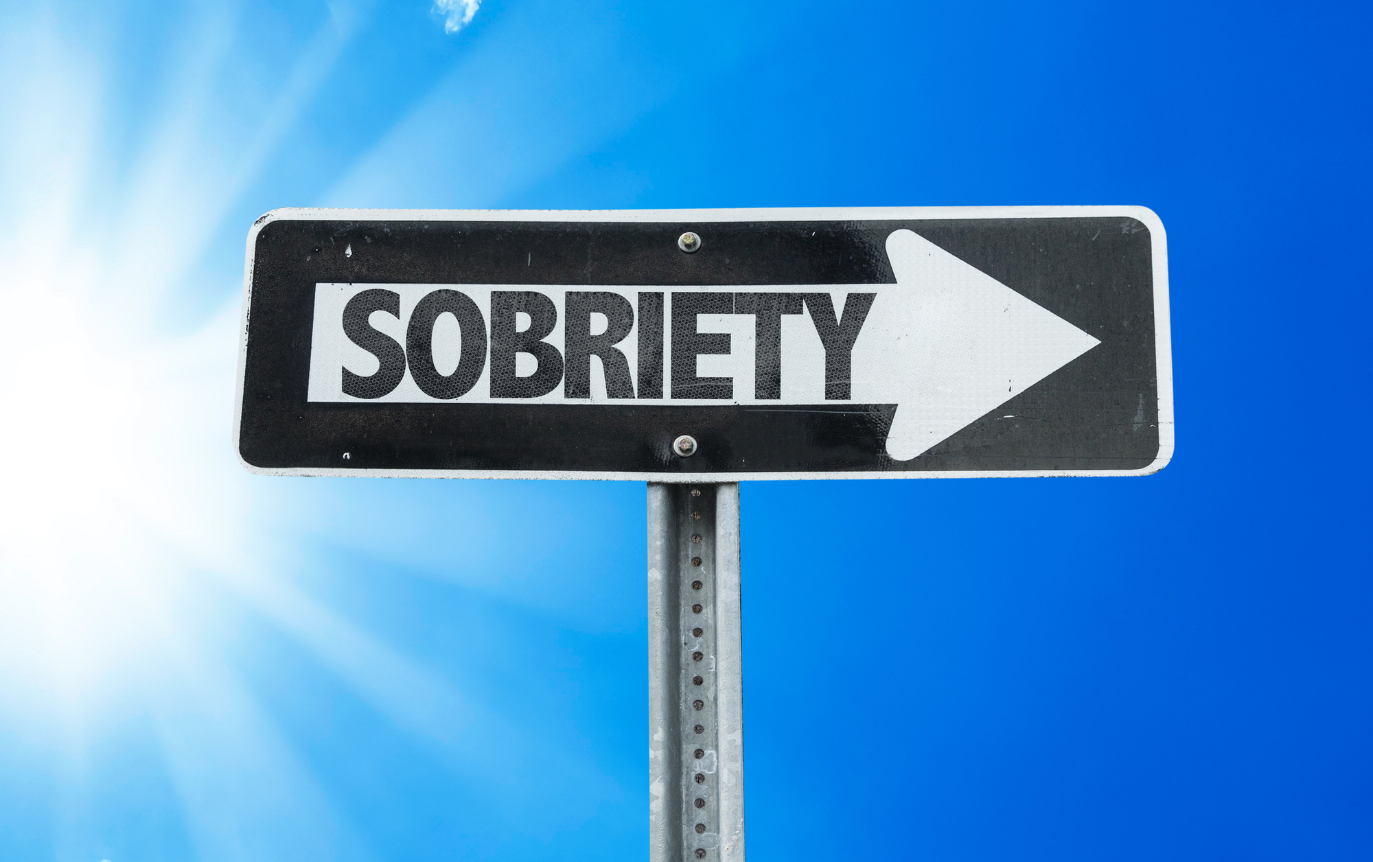 There are several reasons for living a sober life. Learn more about the awesome benefits of sobriety by checking out this guide.