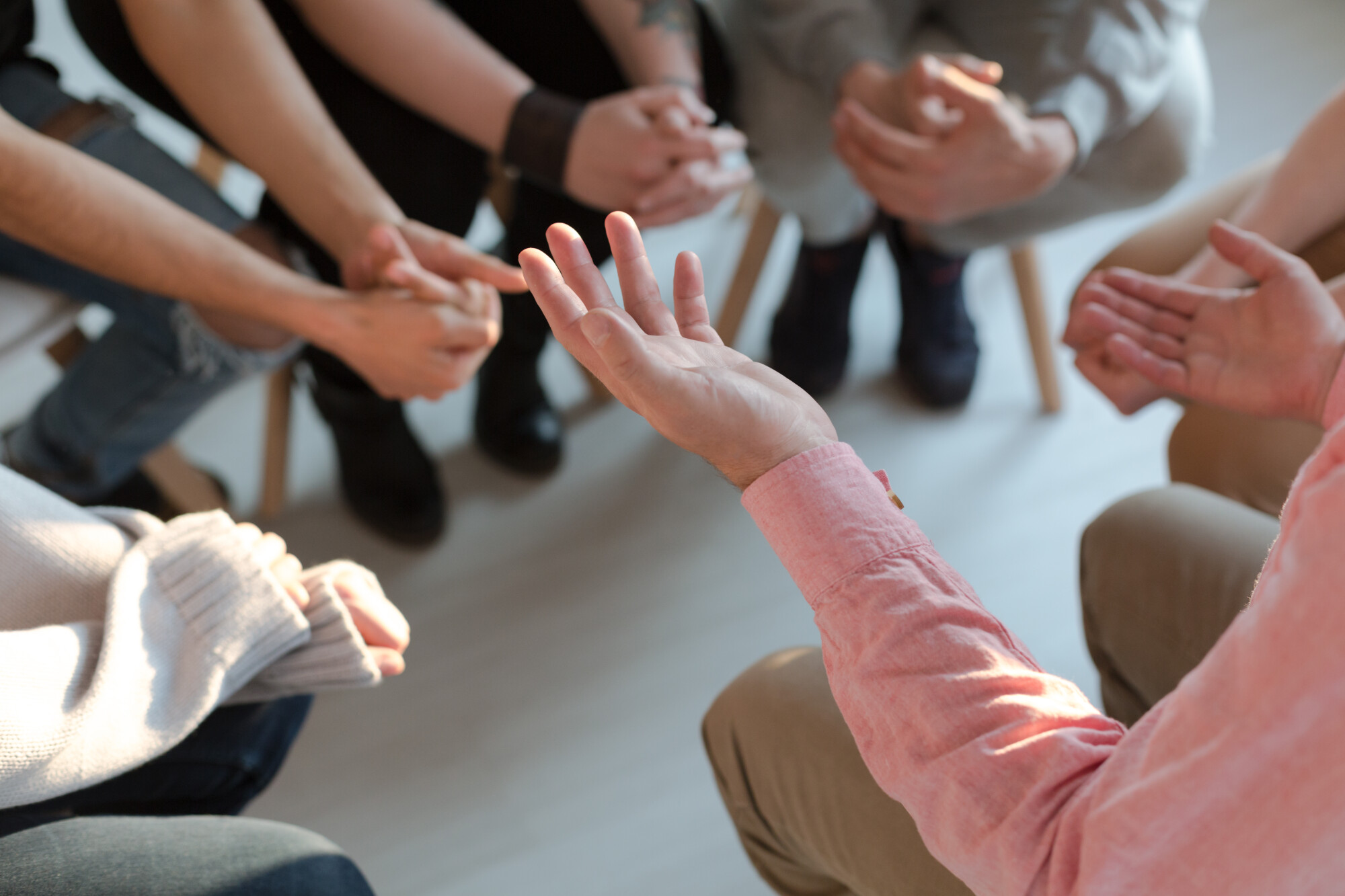 Do grief support groups work? You can check one out or learn about the experience by reading this brief guide on the topic.