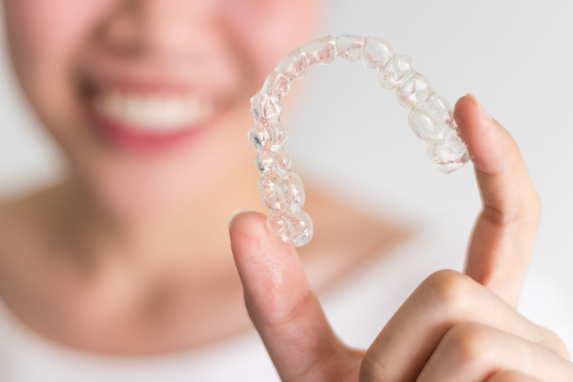 Keeping your Invisalign clean requires knowing what can hinder your progress. Here are common errors in cleaning Invisalign and how to avoid them.